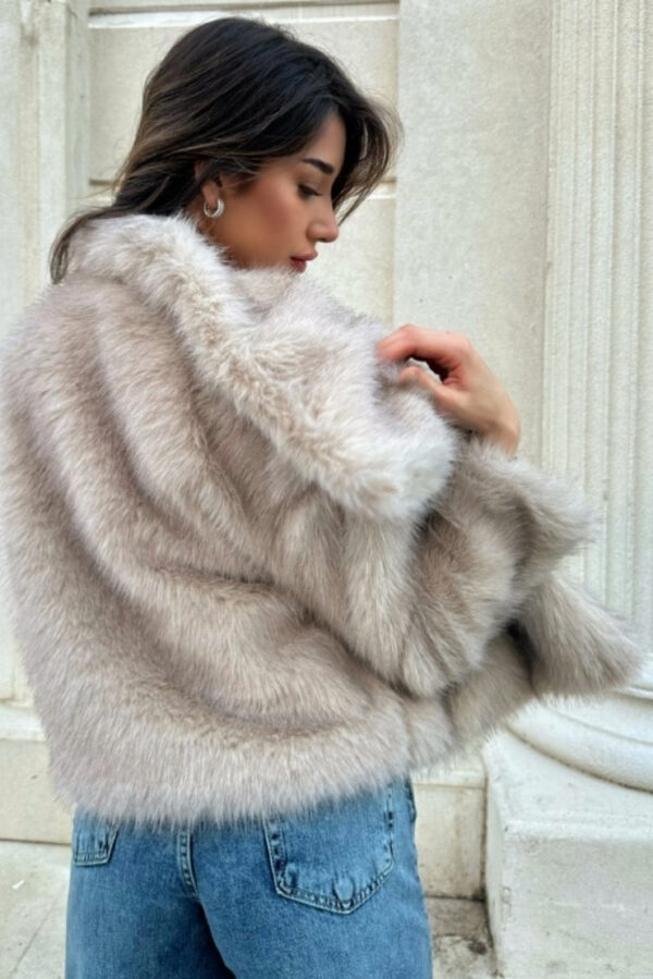 Faux Fur Jacket - Image 3